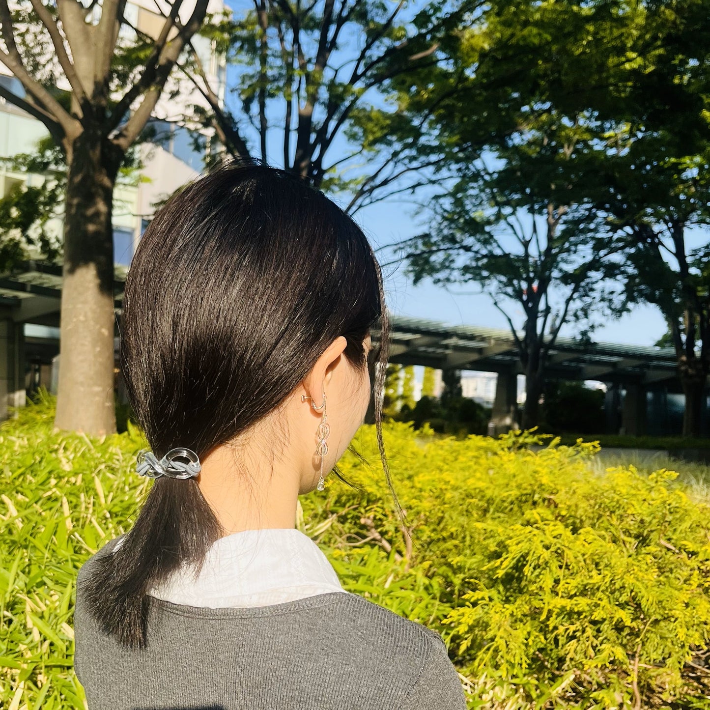 アンフィニ クリア イヤリング
