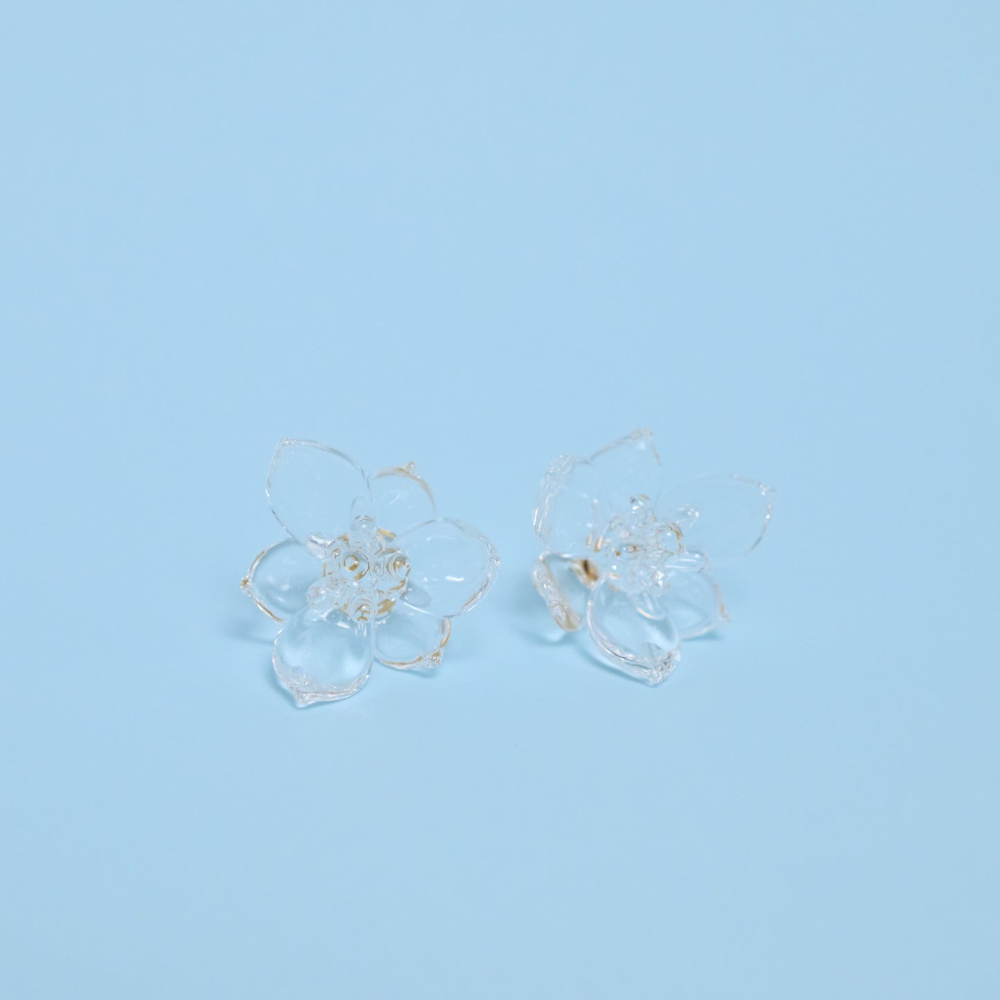 ミズアオイ ピアス
