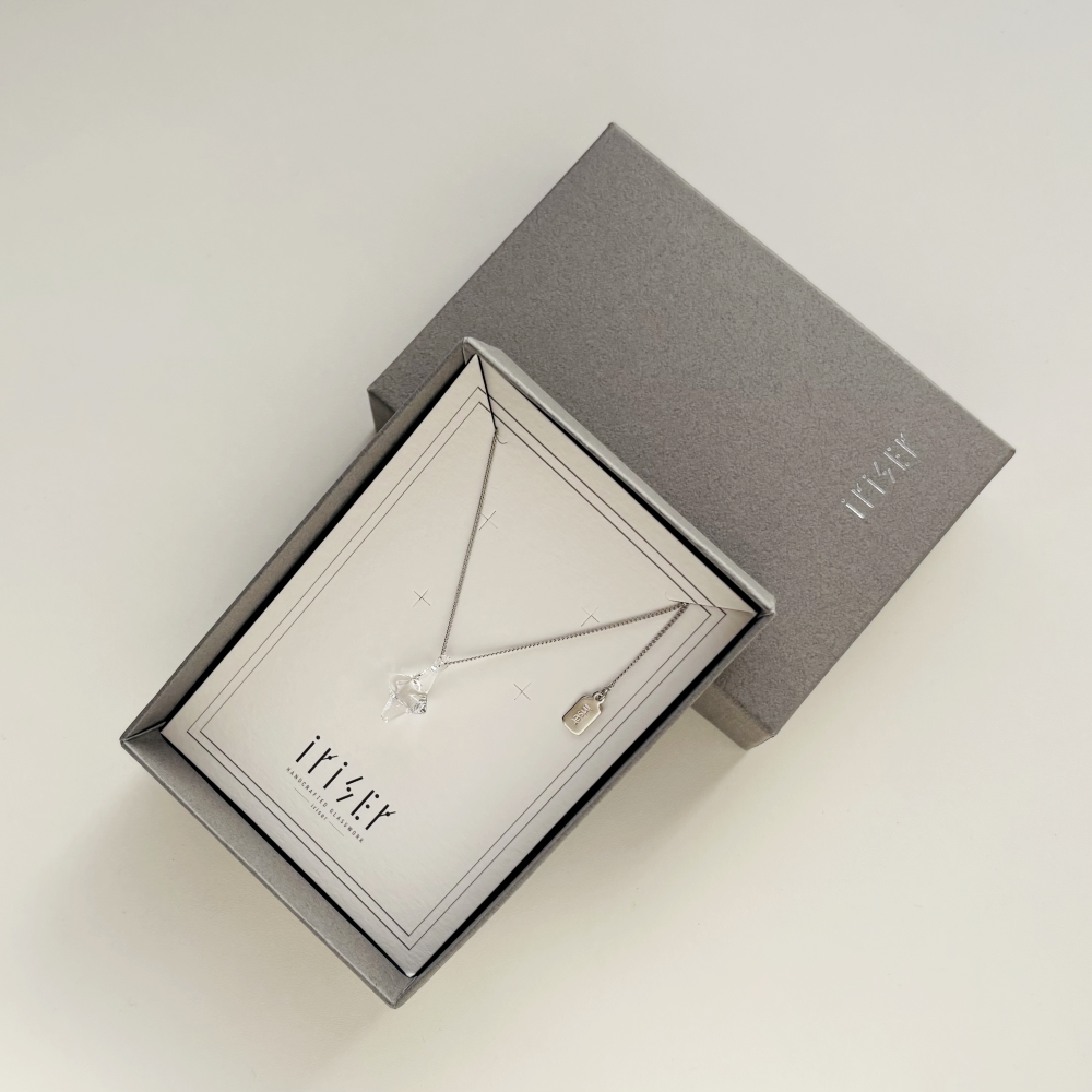 Hikari　ネックレス(金具シルバーVer.)