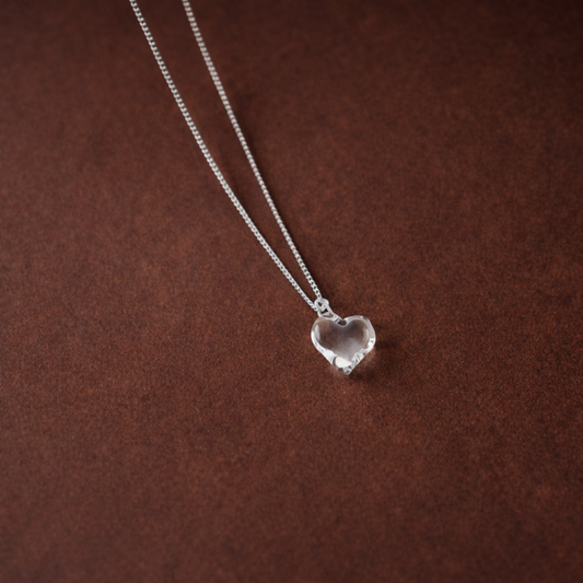 ハート　クリア　ネックレス(金具シルバーVer.)