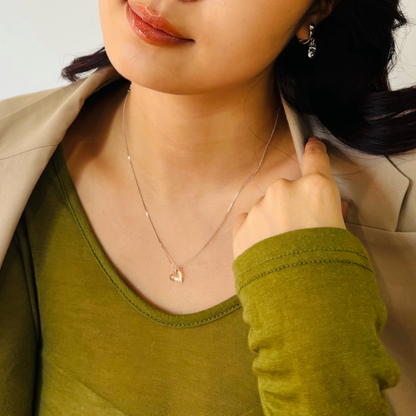 ハート　クリア　ネックレス・ピアスセット（金具シルバー）