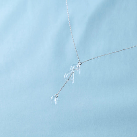 アンフィニ　クリア　ネックレス