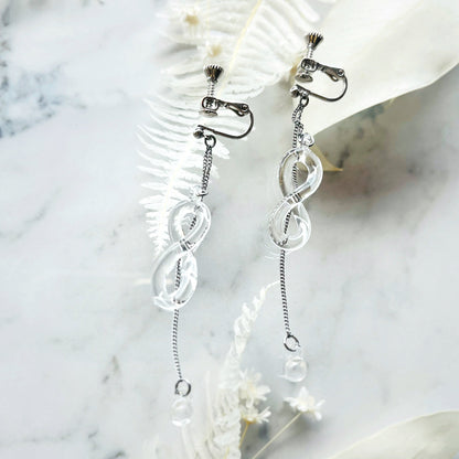 アンフィニ　クリア　イヤリング