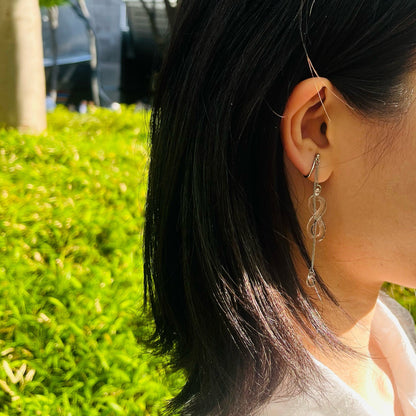 アンフィニ　クリア　イヤリング