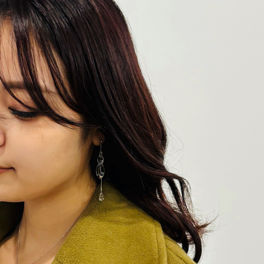 アンフィニ　クリア　イヤリング