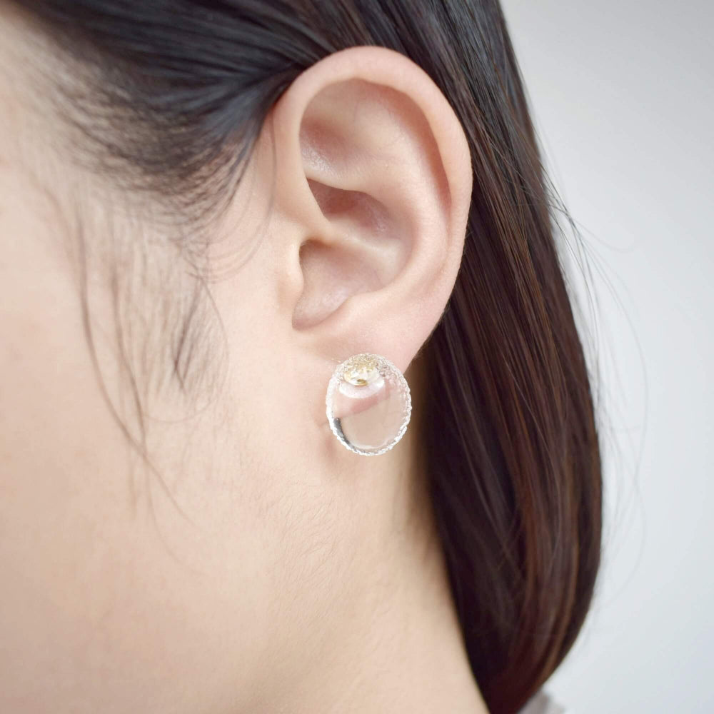 Claireピアス 透明が映える