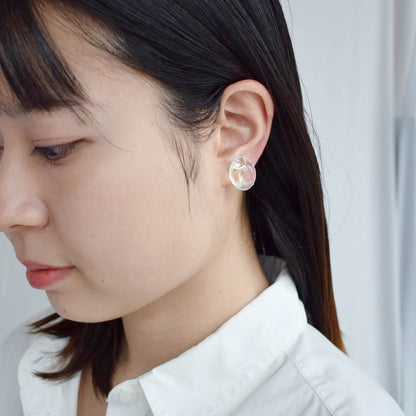 Claireイヤリング オフィスでも