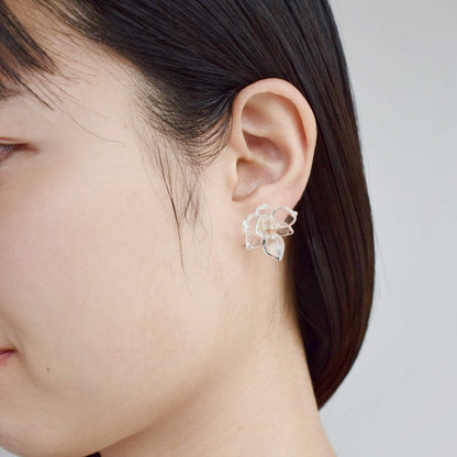 ミズアオイ　ピアス