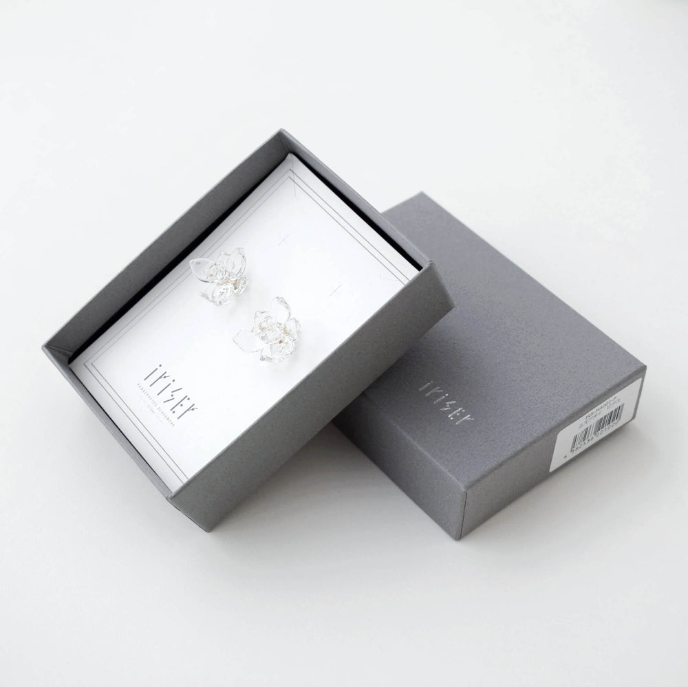 ミズアオイ　ピアス