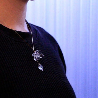 ミズアオイ　ネックレス