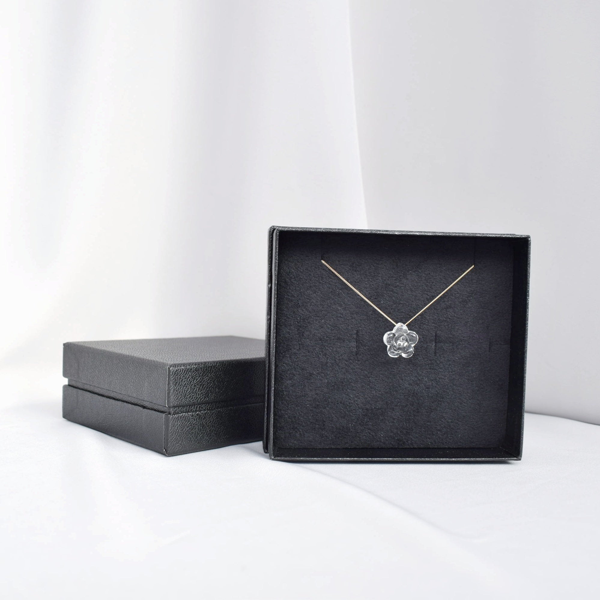 ガラスアクセサリー おだかうめ ネックレス (K10) – iriser - イリゼ