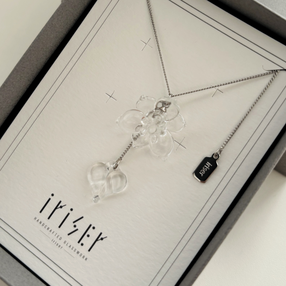 ミズアオイ　ネックレス(金具シルバーVer.)